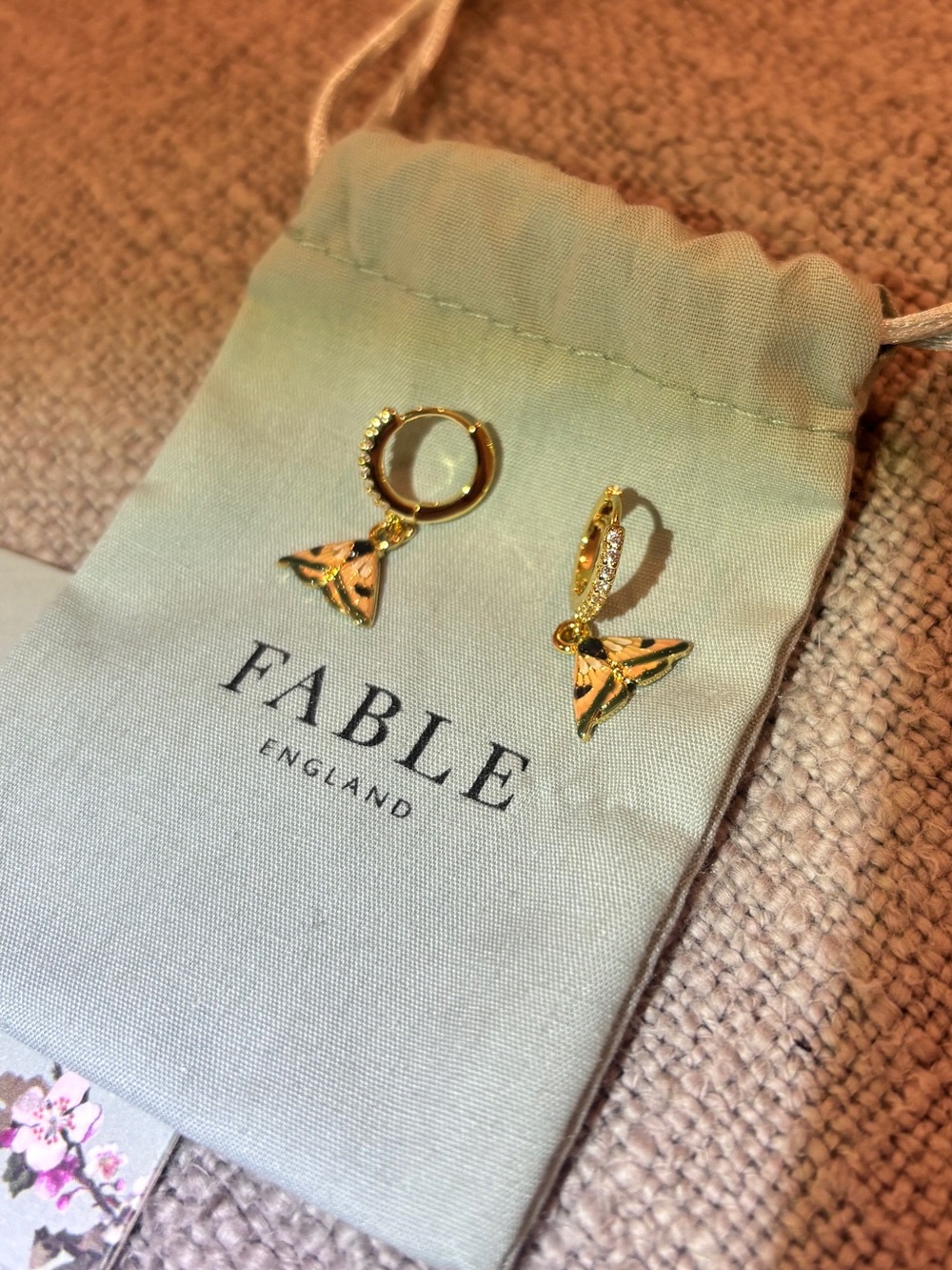 NWT “Fable England” Gold Moth Enamel hoop charm Earrings. Peachy, green n beige👂